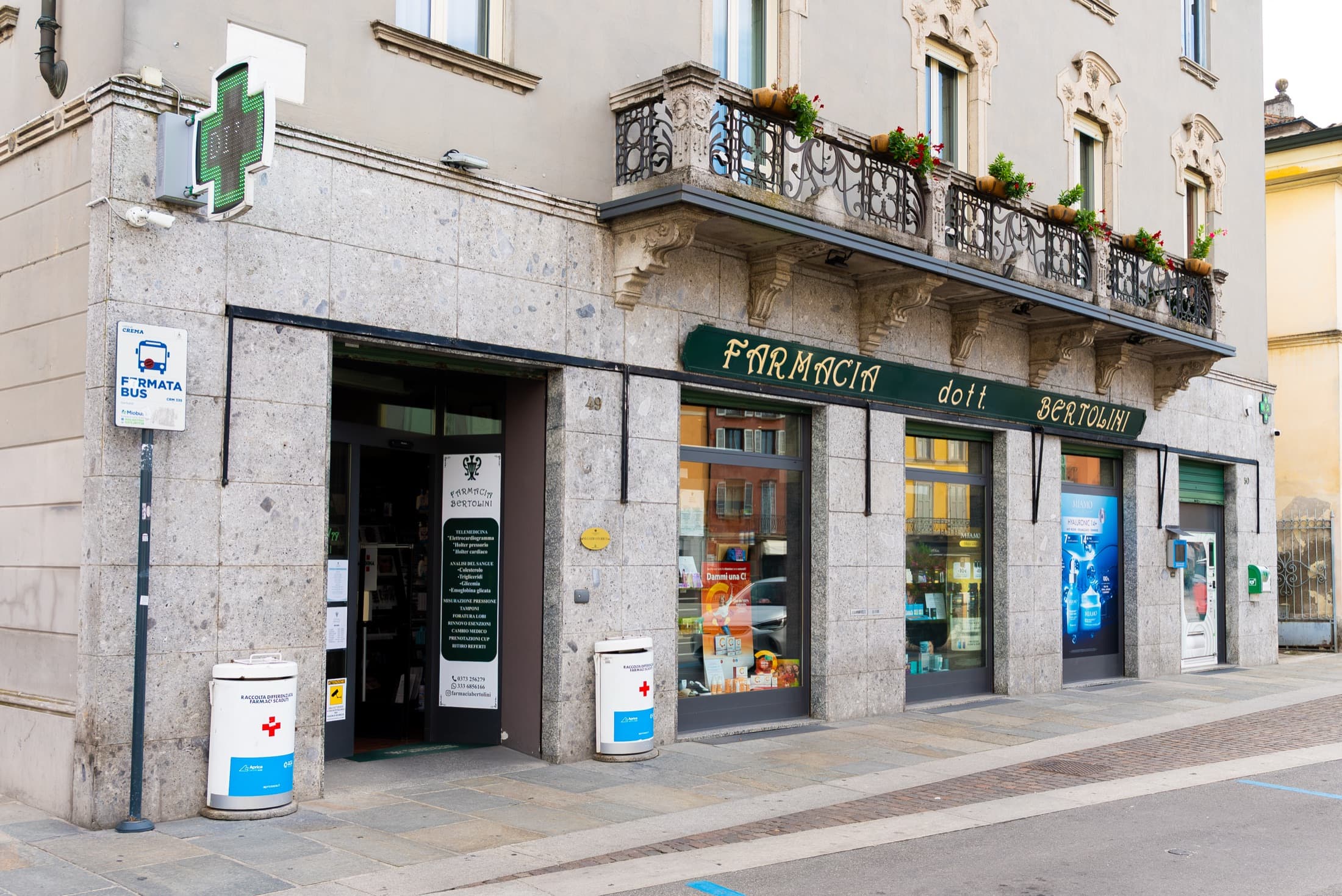 Il banco della Farmacia Bertolini